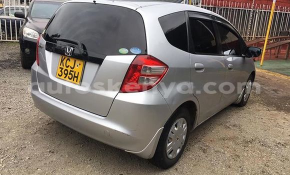 Nunua Ilio tumika Honda Fit Fedha Gari ndani ya Nairobi nchini Nairobi Nunua Ilio tumika Honda Fit Fedha Gari ndani ya Nairobi nchini Nairobi
