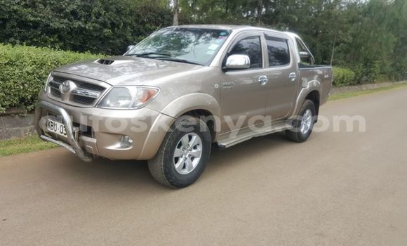 Buy Used Toyota Hilux Brown Car in Nairobi in Nairobi Buy Used Toyota Hilux Brown Car in Nairobi in Nairobi