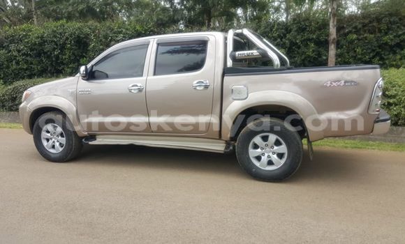 Buy Used Toyota Hilux Brown Car in Nairobi in Nairobi Buy Used Toyota Hilux Brown Car in Nairobi in Nairobi