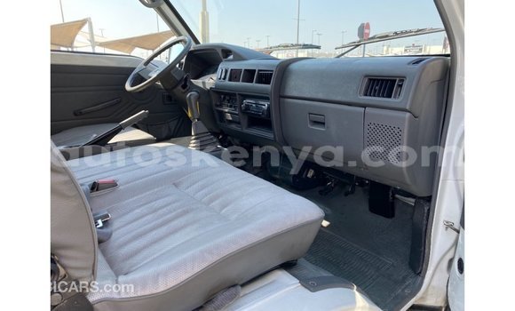 Imported Mitsubishi L300 White Makiinaa iti Import - Dubai keessatti Central Kenya keessatti Imported Mitsubishi L300 White Makiinaa iti Import - Dubai keessatti Central Kenya keessatti