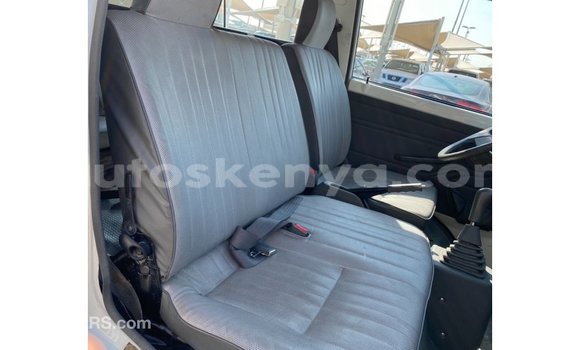 Imported Mitsubishi L300 White Makiinaa iti Import - Dubai keessatti Central Kenya keessatti Imported Mitsubishi L300 White Makiinaa iti Import - Dubai keessatti Central Kenya keessatti