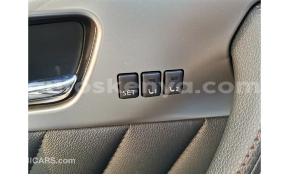 Nunua Imported Infiniti Q Nyeusi Gari ndani ya Import - Dubai nchini Kati Kenya Nunua Imported Infiniti Q Nyeusi Gari ndani ya Import - Dubai nchini Kati Kenya