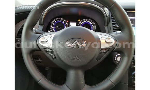 Nunua Imported Infiniti Q Nyeusi Gari ndani ya Import - Dubai nchini Kati Kenya Nunua Imported Infiniti Q Nyeusi Gari ndani ya Import - Dubai nchini Kati Kenya