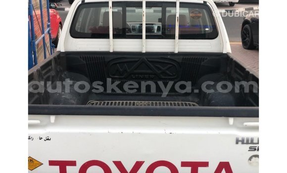 Nunua Imported Toyota Hilux Nyeupe Gari ndani ya Import - Dubai nchini Kati Kenya Nunua Imported Toyota Hilux Nyeupe Gari ndani ya Import - Dubai nchini Kati Kenya
