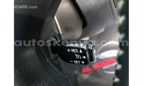 Buy Import Toyota Land Cruiser White Car in Import - Dubai in Central Kenya Buy Import Toyota Land Cruiser White Car in Import - Dubai in Central Kenya