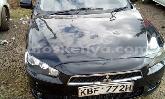 Oofamaa Mitsubishi Lancer Black Makiinaa iti Nairobi keessatti Nairobi keessatti