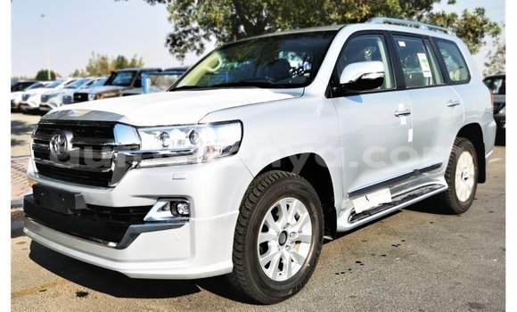 Nunua Imported Toyota Land Cruiser Nyingine Gari ndani ya Import - Dubai nchini Kati Kenya Nunua Imported Toyota Land Cruiser Nyingine Gari ndani ya Import - Dubai nchini Kati Kenya