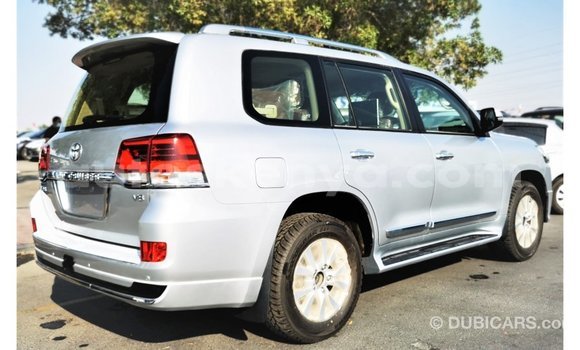 Nunua Imported Toyota Land Cruiser Nyingine Gari ndani ya Import - Dubai nchini Kati Kenya Nunua Imported Toyota Land Cruiser Nyingine Gari ndani ya Import - Dubai nchini Kati Kenya