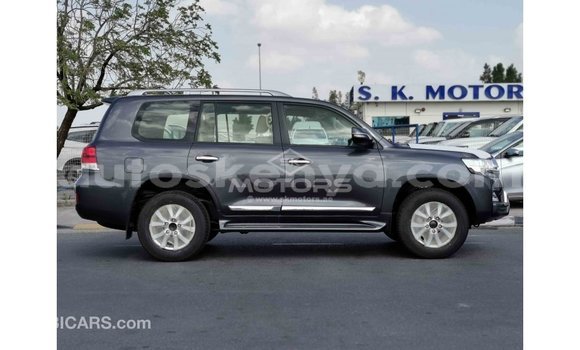Imported Toyota Land Cruiser Other Makiinaa iti Import - Dubai keessatti Central Kenya keessatti Imported Toyota Land Cruiser Other Makiinaa iti Import - Dubai keessatti Central Kenya keessatti