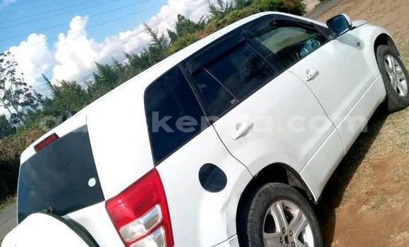 Nunua Ilio tumika Suzuki Escudo Nyeupe Gari ndani ya Nairobi nchini Nairobi Nunua Ilio tumika Suzuki Escudo Nyeupe Gari ndani ya Nairobi nchini Nairobi