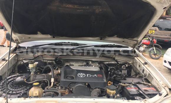 Buy Used Toyota Hilux White Car in Nairobi in Nairobi Buy Used Toyota Hilux White Car in Nairobi in Nairobi