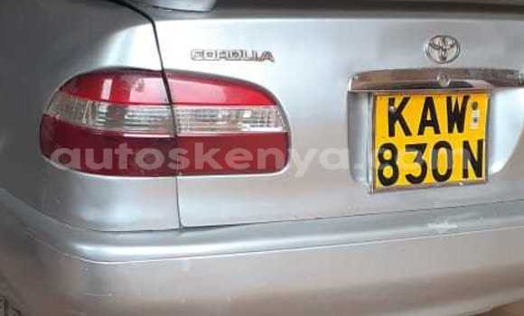 Oofamaa Toyota Corolla Silver Makiinaa iti Meru keessatti East Kenya keessatti Oofamaa Toyota Corolla Silver Makiinaa iti Meru keessatti East Kenya keessatti