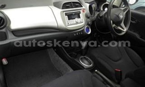 Buy Used Honda Fit Silver Car in Mombasa in Coastal Kenya Buy Used Honda Fit Silver Car in Mombasa in Coastal Kenya