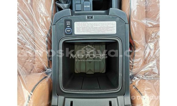 Imported Toyota Prado Black Makiinaa iti Import - Dubai keessatti Central Kenya keessatti Imported Toyota Prado Black Makiinaa iti Import - Dubai keessatti Central Kenya keessatti