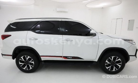 Buy Import Toyota Fortuner White Car in Import - Dubai in Central Kenya Buy Import Toyota Fortuner White Car in Import - Dubai in Central Kenya