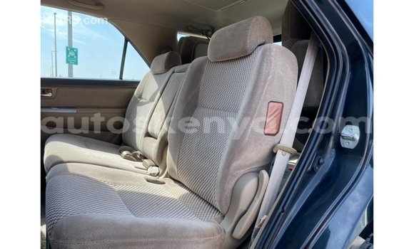 Imported Toyota Fortuner Black Makiinaa iti Import - Dubai keessatti Central Kenya keessatti Imported Toyota Fortuner Black Makiinaa iti Import - Dubai keessatti Central Kenya keessatti