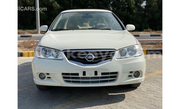 Nunua Imported Nissan Sunny Nyeupe Gari ndani ya Import - Dubai nchini Kati Kenya Nunua Imported Nissan Sunny Nyeupe Gari ndani ya Import - Dubai nchini Kati Kenya