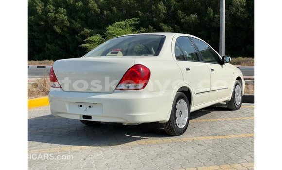 Nunua Imported Nissan Sunny Nyeupe Gari ndani ya Import - Dubai nchini Kati Kenya Nunua Imported Nissan Sunny Nyeupe Gari ndani ya Import - Dubai nchini Kati Kenya