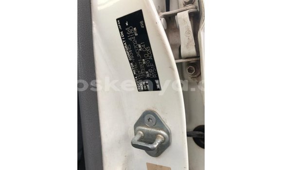 Buy Import Toyota Land Cruiser White Car in Import - Dubai in Central Kenya Buy Import Toyota Land Cruiser White Car in Import - Dubai in Central Kenya