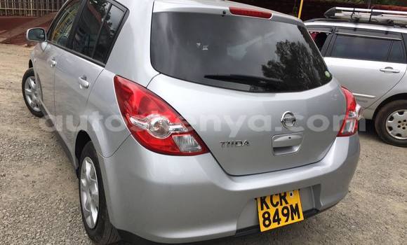 Oofamaa Nissan tiida Silver Makiinaa iti Nairobi keessatti Nairobi keessatti Oofamaa Nissan tiida Silver Makiinaa iti Nairobi keessatti Nairobi keessatti