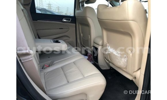 Nunua Imported Jeep Grand Cherokee Nyeusi Gari ndani ya Import - Dubai nchini Kati Kenya Nunua Imported Jeep Grand Cherokee Nyeusi Gari ndani ya Import - Dubai nchini Kati Kenya