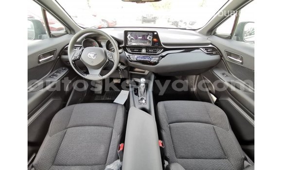 Imported Toyota C-HR Black Makiinaa iti Import - Dubai keessatti Central Kenya keessatti Imported Toyota C-HR Black Makiinaa iti Import - Dubai keessatti Central Kenya keessatti