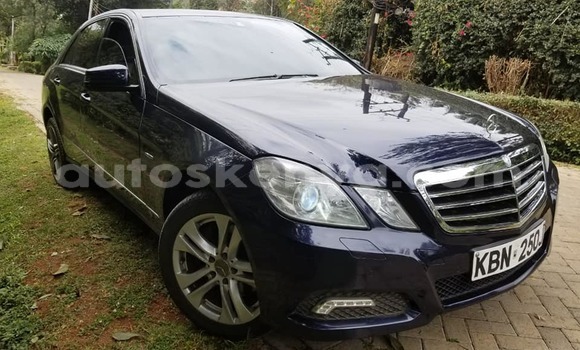Oofamaa Mercedes‒Benz S–Class Blue Makiinaa iti Nairobi keessatti Nairobi keessatti Oofamaa Mercedes‒Benz S–Class Blue Makiinaa iti Nairobi keessatti Nairobi keessatti
