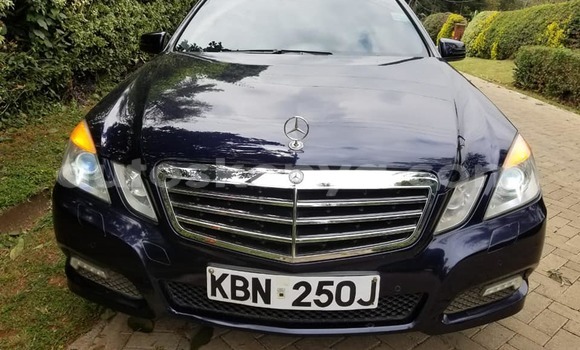 Oofamaa Mercedes‒Benz S–Class Blue Makiinaa iti Nairobi keessatti Nairobi keessatti Oofamaa Mercedes‒Benz S–Class Blue Makiinaa iti Nairobi keessatti Nairobi keessatti