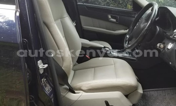 Oofamaa Mercedes‒Benz S–Class Blue Makiinaa iti Nairobi keessatti Nairobi keessatti Oofamaa Mercedes‒Benz S–Class Blue Makiinaa iti Nairobi keessatti Nairobi keessatti