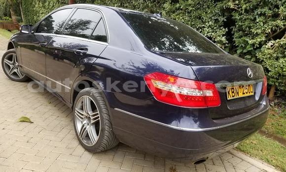 Oofamaa Mercedes‒Benz S–Class Blue Makiinaa iti Nairobi keessatti Nairobi keessatti Oofamaa Mercedes‒Benz S–Class Blue Makiinaa iti Nairobi keessatti Nairobi keessatti