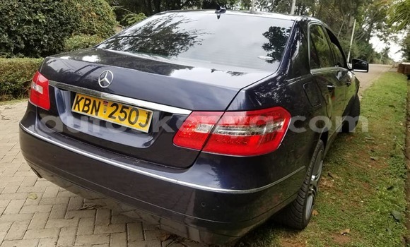 Oofamaa Mercedes‒Benz S–Class Blue Makiinaa iti Nairobi keessatti Nairobi keessatti Oofamaa Mercedes‒Benz S–Class Blue Makiinaa iti Nairobi keessatti Nairobi keessatti