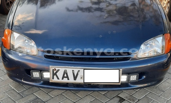 Oofamaa Toyota Starlet Blue Makiinaa iti Nairobi keessatti Nairobi keessatti