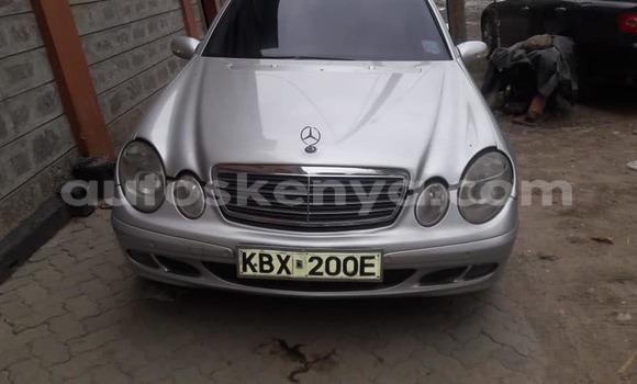 Oofamaa Mercedes‒Benz E–Class Silver Makiinaa iti Nairobi keessatti Nairobi keessatti Oofamaa Mercedes‒Benz E–Class Silver Makiinaa iti Nairobi keessatti Nairobi keessatti