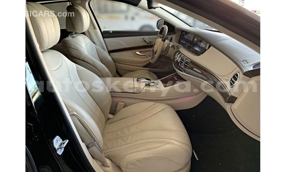 Nunua Imported Mercedes‒Benz 1117 Nyeusi Lori ndani ya Import - Dubai nchini Kati Kenya Nunua Imported Mercedes‒Benz 1117 Nyeusi Lori ndani ya Import - Dubai nchini Kati Kenya