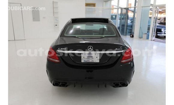Imported Mercedes‒Benz 1117 Black Netiree iti Import - Dubai keessatti Central Kenya keessatti Imported Mercedes‒Benz 1117 Black Netiree iti Import - Dubai keessatti Central Kenya keessatti