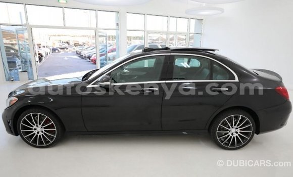 Imported Mercedes‒Benz 1117 Black Netiree iti Import - Dubai keessatti Central Kenya keessatti Imported Mercedes‒Benz 1117 Black Netiree iti Import - Dubai keessatti Central Kenya keessatti