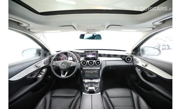 Imported Mercedes‒Benz 1117 Black Netiree iti Import - Dubai keessatti Central Kenya keessatti Imported Mercedes‒Benz 1117 Black Netiree iti Import - Dubai keessatti Central Kenya keessatti