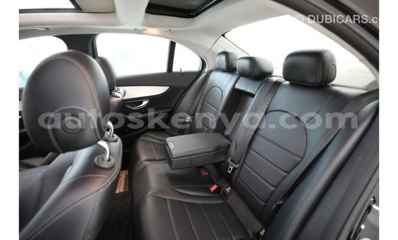 Imported Mercedes‒Benz 1117 Black Netiree iti Import - Dubai keessatti Central Kenya keessatti Imported Mercedes‒Benz 1117 Black Netiree iti Import - Dubai keessatti Central Kenya keessatti