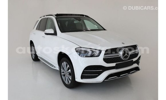 Imported Mercedes‒Benz GLE White Makiinaa iti Import - Dubai keessatti Central Kenya keessatti Imported Mercedes‒Benz GLE White Makiinaa iti Import - Dubai keessatti Central Kenya keessatti