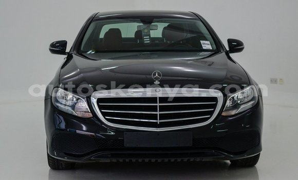 Imported Mercedes‒Benz 1117 Black Netiree iti Import - Dubai keessatti Central Kenya keessatti