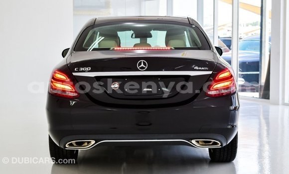 Imported Mercedes‒Benz 1117 Black Netiree iti Import - Dubai keessatti Central Kenya keessatti Imported Mercedes‒Benz 1117 Black Netiree iti Import - Dubai keessatti Central Kenya keessatti
