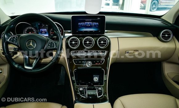 Imported Mercedes‒Benz 1117 Black Netiree iti Import - Dubai keessatti Central Kenya keessatti Imported Mercedes‒Benz 1117 Black Netiree iti Import - Dubai keessatti Central Kenya keessatti