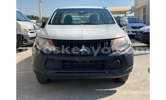 Imported Mitsubishi L200 White Makiinaa iti Import - Dubai keessatti Central Kenya keessatti Imported Mitsubishi L200 White Makiinaa iti Import - Dubai keessatti Central Kenya keessatti