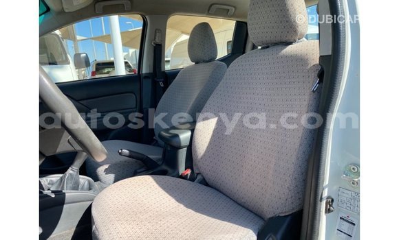 Imported Mitsubishi L200 White Makiinaa iti Import - Dubai keessatti Central Kenya keessatti Imported Mitsubishi L200 White Makiinaa iti Import - Dubai keessatti Central Kenya keessatti