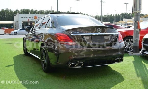 Nunua Imported Mercedes‒Benz 1117 Brown Lori ndani ya Import - Dubai nchini Kati Kenya Nunua Imported Mercedes‒Benz 1117 Brown Lori ndani ya Import - Dubai nchini Kati Kenya