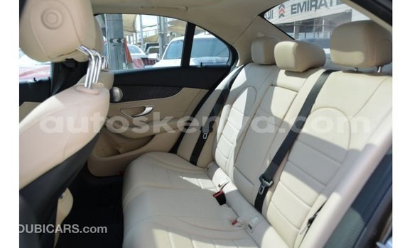 Nunua Imported Mercedes‒Benz 1117 Brown Lori ndani ya Import - Dubai nchini Kati Kenya Nunua Imported Mercedes‒Benz 1117 Brown Lori ndani ya Import - Dubai nchini Kati Kenya