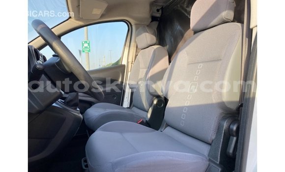 Imported Citroen Berlingo White Netiree iti Import - Dubai keessatti Central Kenya keessatti Imported Citroen Berlingo White Netiree iti Import - Dubai keessatti Central Kenya keessatti