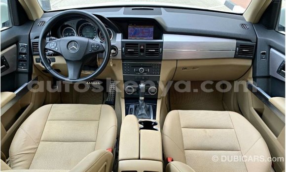 Nunua Imported Mercedes‒Benz 1117 Nyeupe Lori ndani ya Import - Dubai nchini Kati Kenya Nunua Imported Mercedes‒Benz 1117 Nyeupe Lori ndani ya Import - Dubai nchini Kati Kenya
