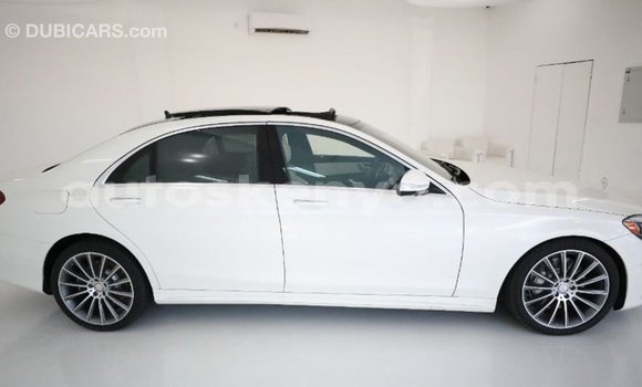 Imported Mercedes‒Benz 117 White Netiree iti Import - Dubai keessatti Central Kenya keessatti Imported Mercedes‒Benz 117 White Netiree iti Import - Dubai keessatti Central Kenya keessatti