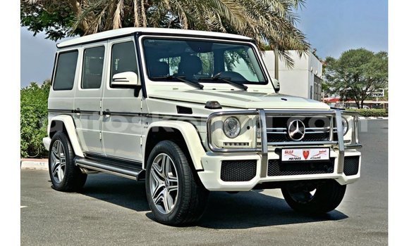 Imported Mercedes‒Benz 1117 White Netiree iti Import - Dubai keessatti Central Kenya keessatti